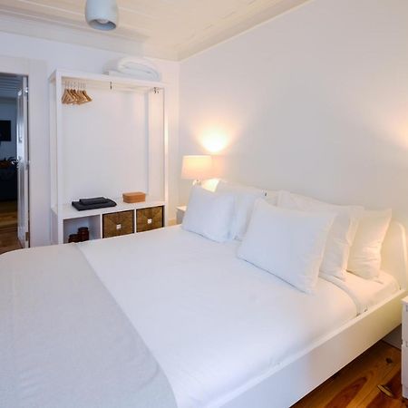 Sunny And Stylish Apartment - 11 Min To The Center Lissabon Buitenkant foto