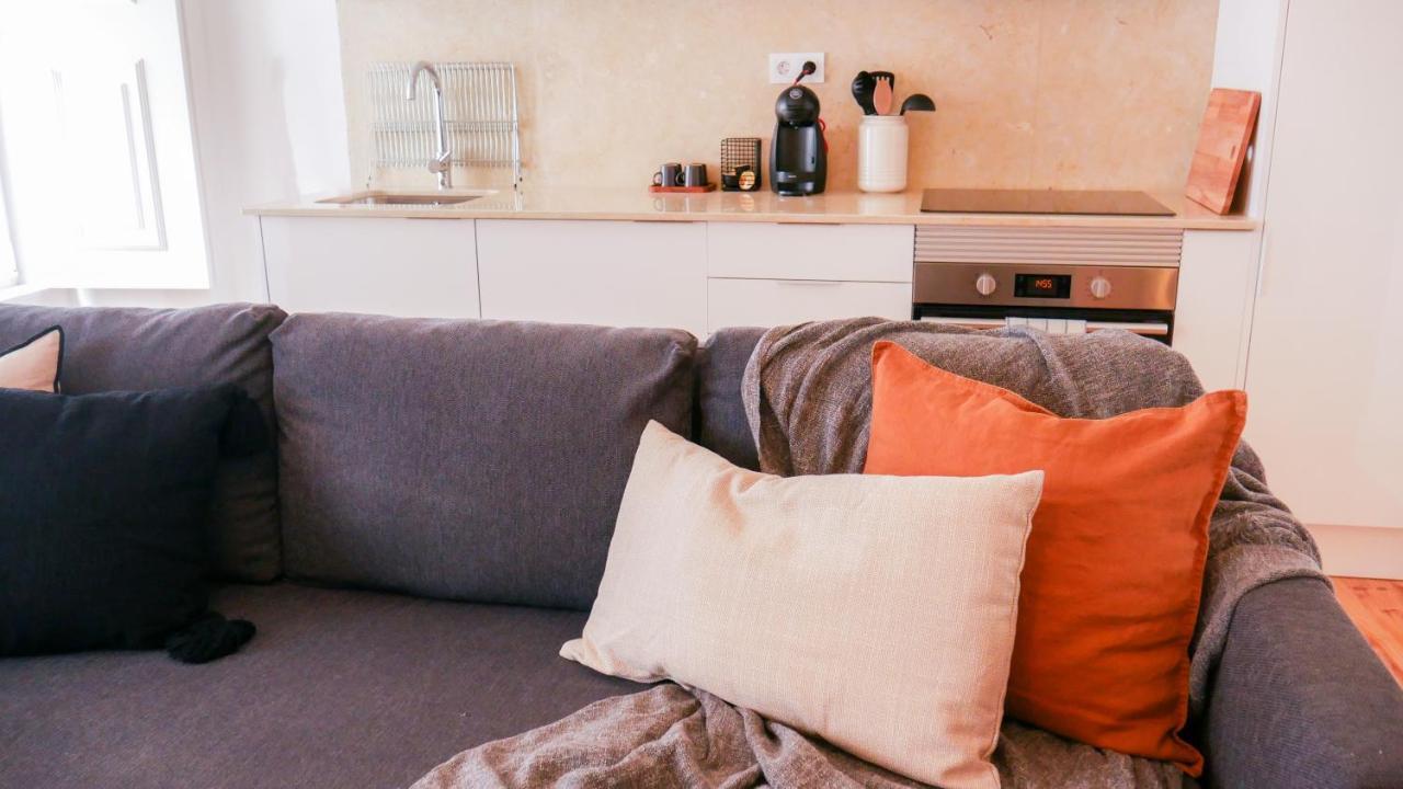 Sunny And Stylish Apartment - 11 Min To The Center Lissabon Buitenkant foto